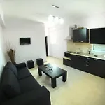 Spilios شقة